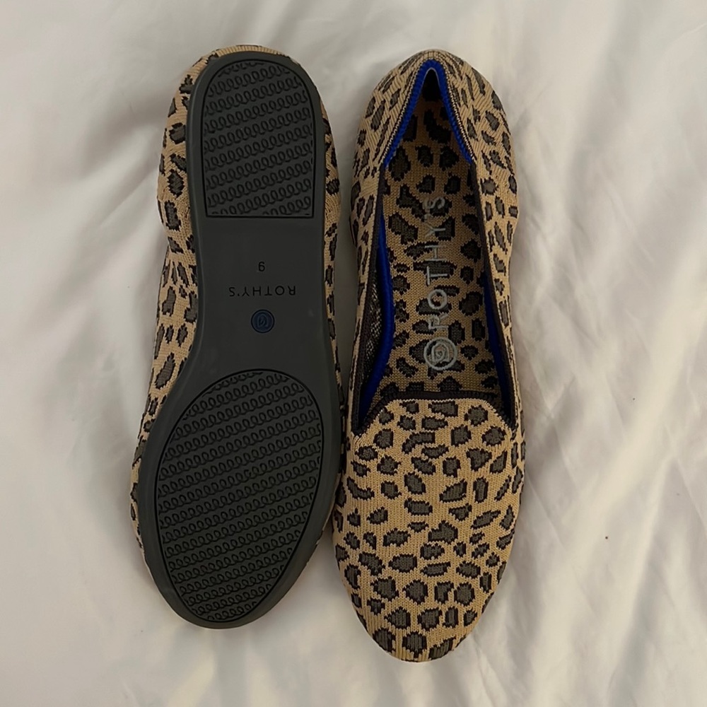 ROTHY CHEETAH FLATS - SIZE 9